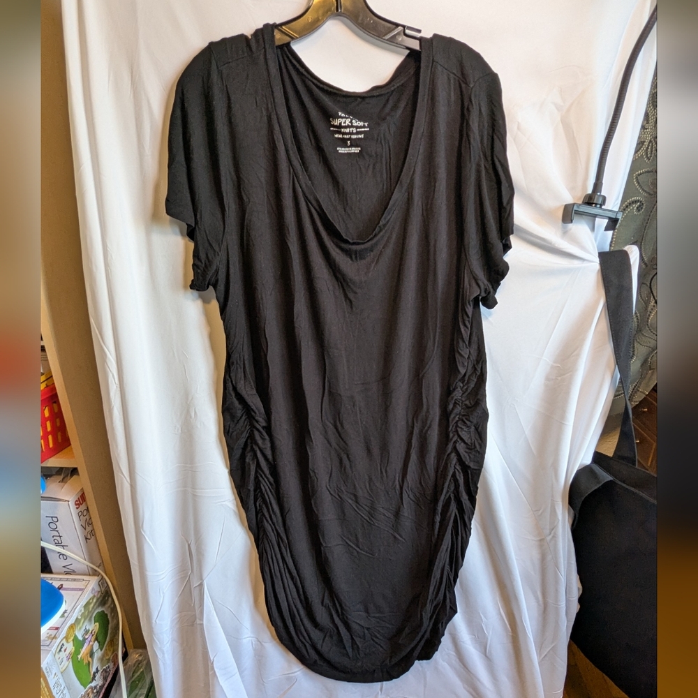 Torrid 3 Black Women's Top With Ruching /Bin 10